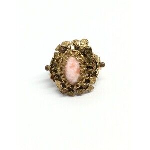 VINTAGE PINK RING Art Glass Cabochon Gold Tone Filigree Adjustable Statement
